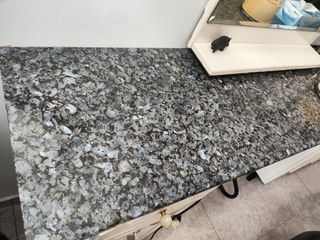 Mesado de piedra negra pulida