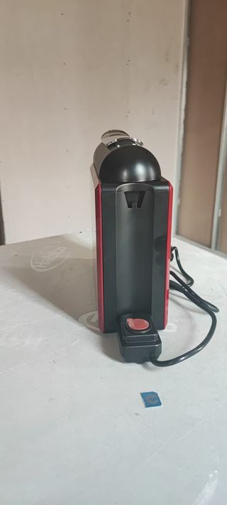 Cafetera Delta Q Mini Qool Roja