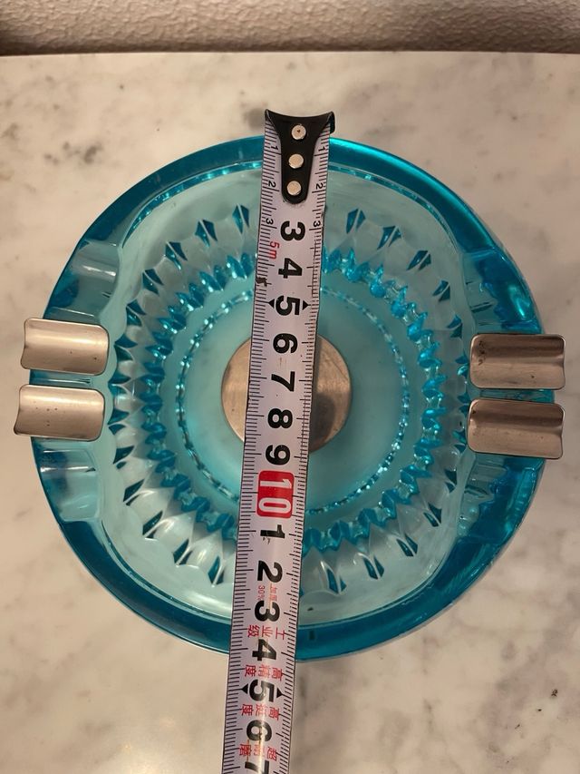 Posacenere vintage blu in cristallo