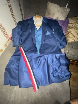 Traje azul novio - elegante