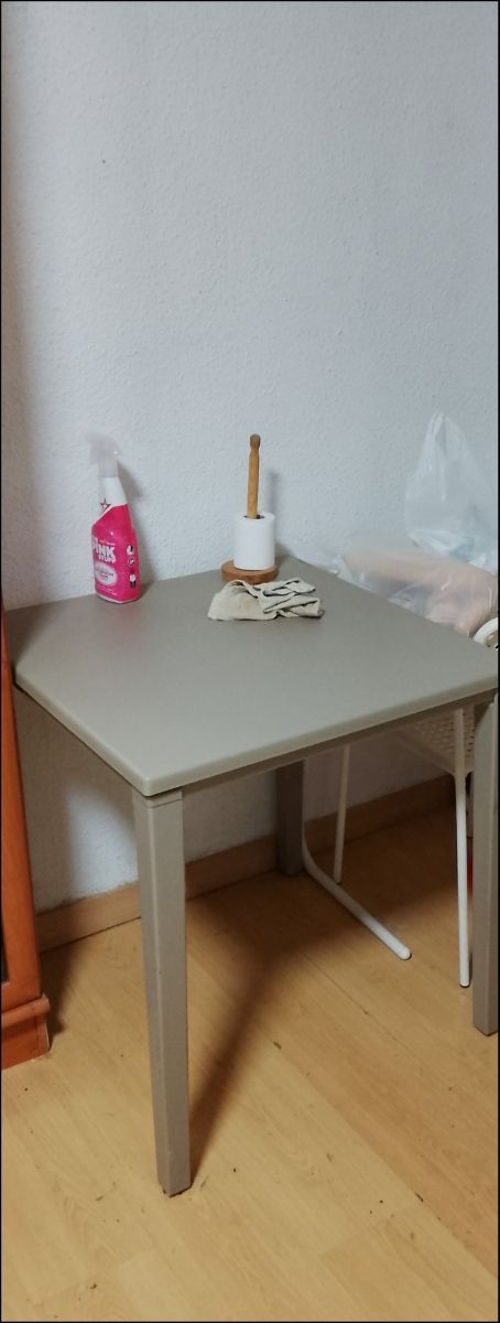Mesa de plástico patas desmontables último precio