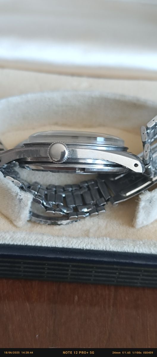 Certina DS Red crosshair Dive