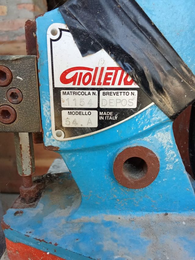 Remachadora textil Ciollaro DS 85