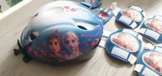 Casco, Rodilleras, Codera, guantes Frozen