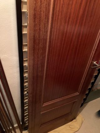 Puerta madera maciza + marcos
