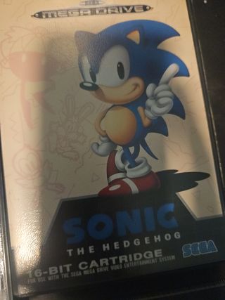 Sega Mega Drive + 1 mando + joystick + 3 juegos