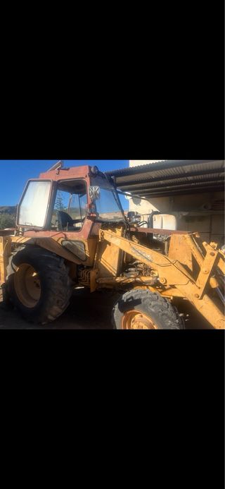 Retroescabadora Case 580G - Documentada