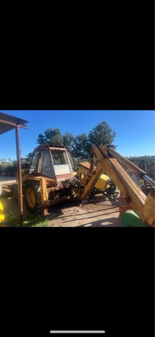 Retroescabadora Case 580G - Documentada