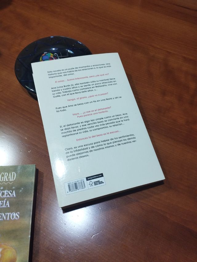 Ana ha besado a otro / Ana Kissed Someone Else ...