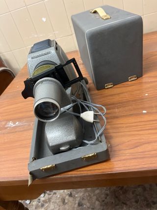 Lote proyectores y películas antiguas