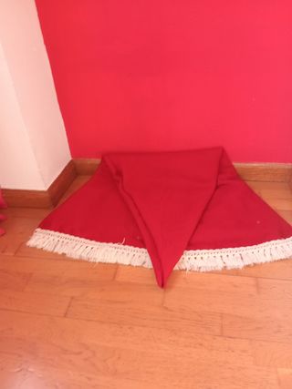 Encaje rojo - Falda mesa redonda