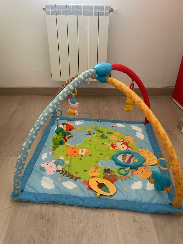 Alfombra actividades bebé