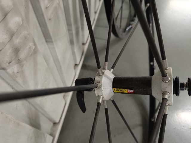 Ruedas Mavic R-Sys SLS