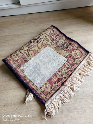 Alfombra pequeña - lana - beige y roja （Badalona）