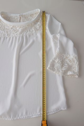 Blusa blanca gasa y encaje