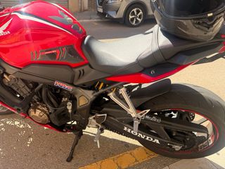 Honda CBR 650R 95cv - Moto