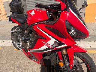 Honda CBR 650R 95cv - Moto