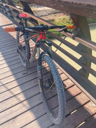 Bicicleta montaña carbono Specialized
