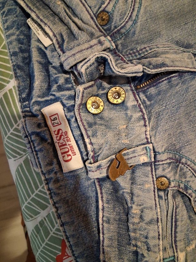 Pantalones beige Foglie Rosse - Talla L. 5 € cada