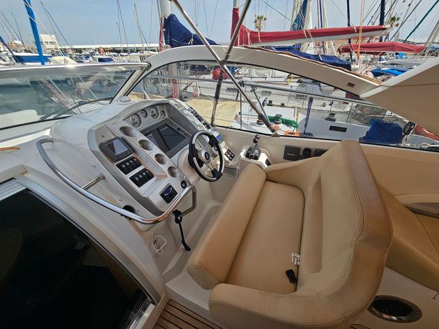 Beneteau Montecarlo 32: Embarcación deportiva