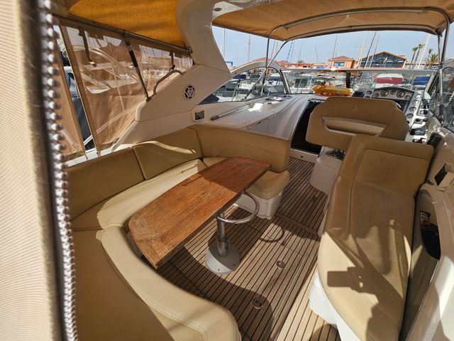 Beneteau Montecarlo 32: Embarcación deportiva