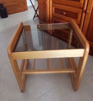 Mesa auxiliar madera y cristal