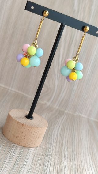 Pendientes acero largos multicolor bolitas 
