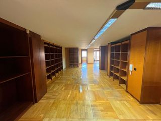 Oficina en alquiler en Playa Bajadilla - Puertos en Marbella