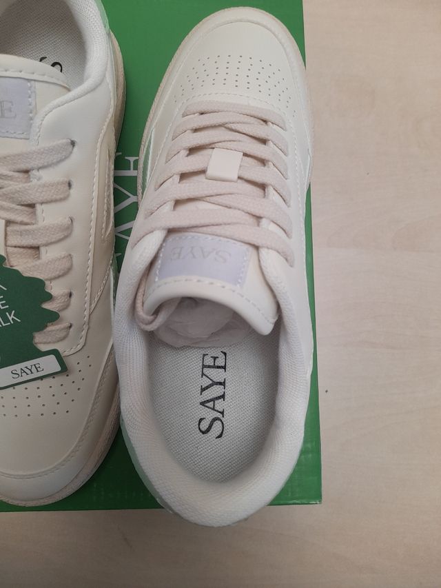 Zapatillas SAYE - Blancas y Verdes