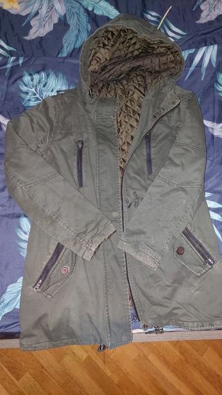 Chaqueta militar verde oliva