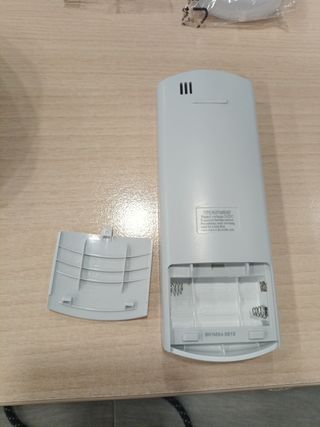 Mando Aire Acondicionado Midea RG57