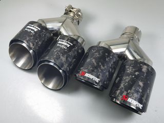Colas de Escape Akrapovic carbono forjado