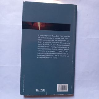 Lote 2 libros "Novela Negra Histórica"