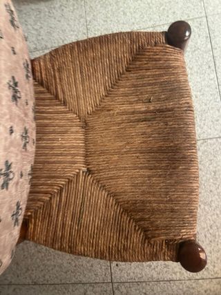 1 silla de madera antigua