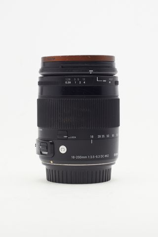 Objetivo SIGMA 18-200mm f/3.5-6.3 DC