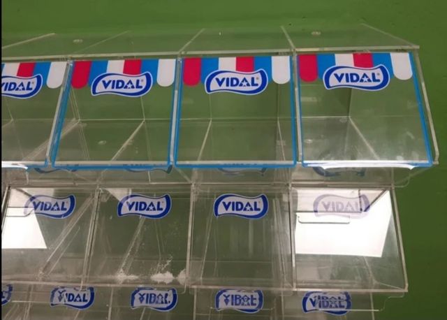 Expositor metacrilato Vidal carameleras