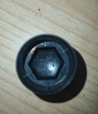 EMBELLECEDOR TORNILLOS LLANTA VAG