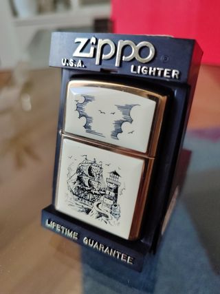 Zippo Accendino Vintage Scrimshaw colore oro