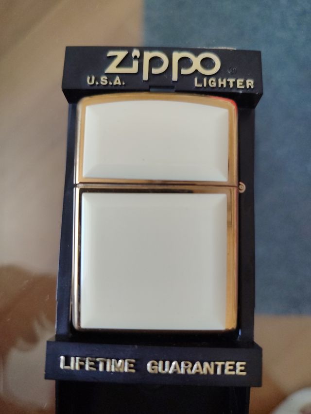 Zippo Accendino Vintage Scrimshaw colore oro