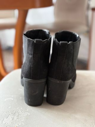 Botines negros tacón bajo
