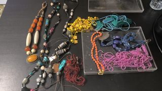 Collar bisutería naranja-blanco