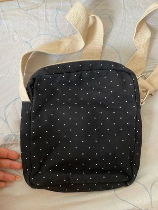 Bolso bandolera negro y beige
