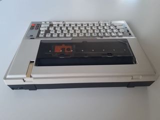 Macchina da scrivere Silver Reed EXD10