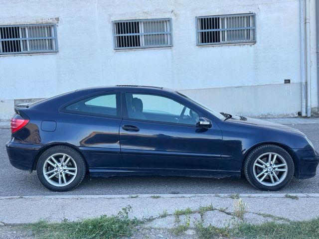 Mercedes-Benz Clase C 2001
