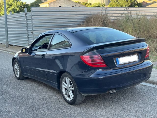 Mercedes-Benz Clase C 2001
