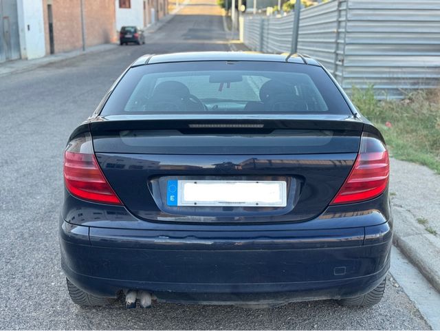 Mercedes-Benz Clase C 2001