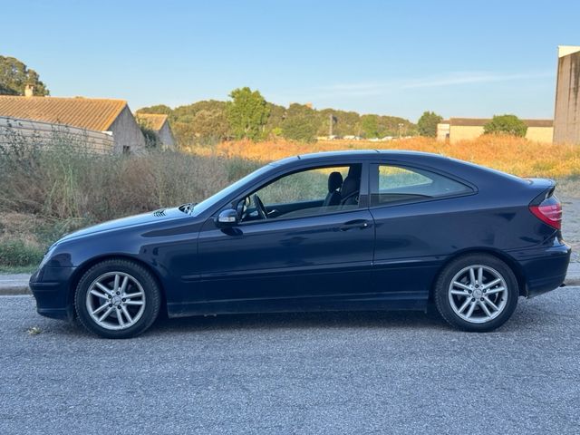 Mercedes-Benz Clase C 2001
