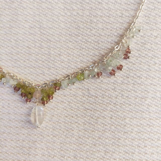 Collana pietre verdi e azzurro chiaro pendenti