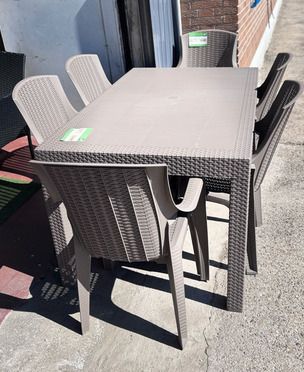 Terraza: Mesa + 6 Sillas en Ratan Sintetico.