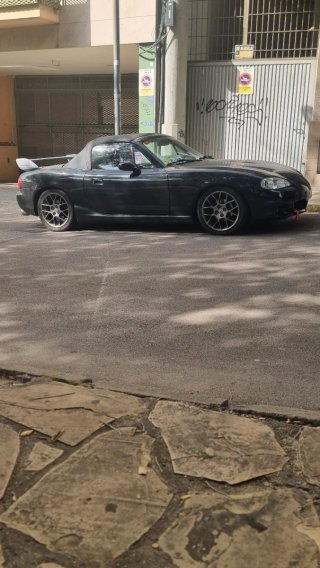 Mazda MX-5 2004